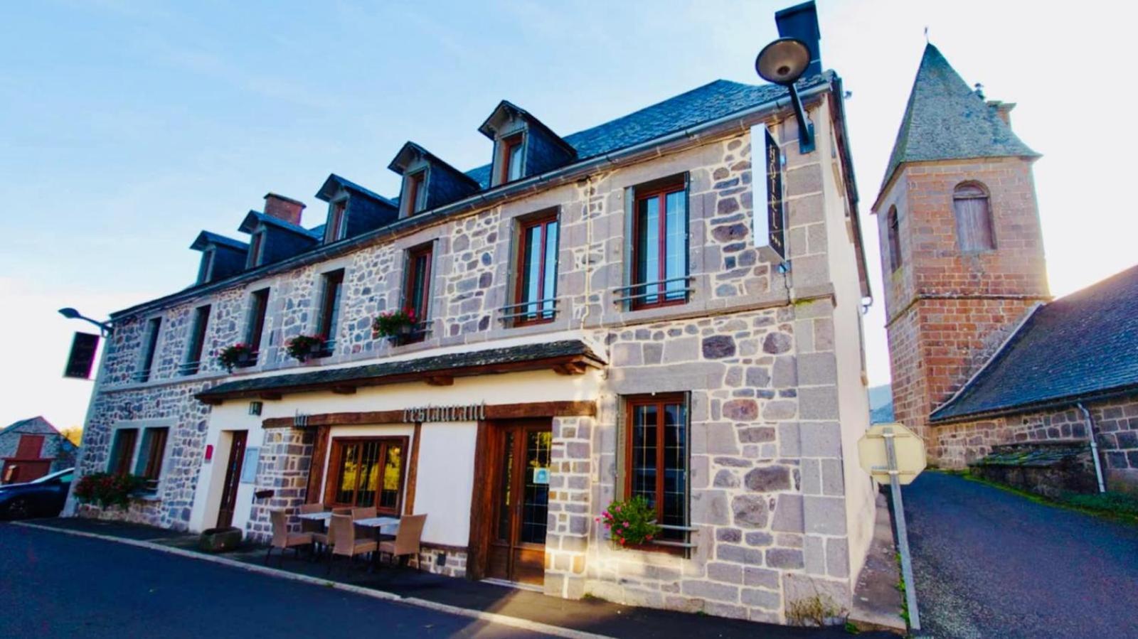 Hotel Restaurant Du Plomb Du Cantal Мюра Екстер'єр фото