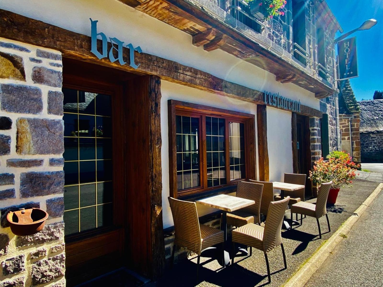 Hotel Restaurant Du Plomb Du Cantal Мюра Екстер'єр фото
